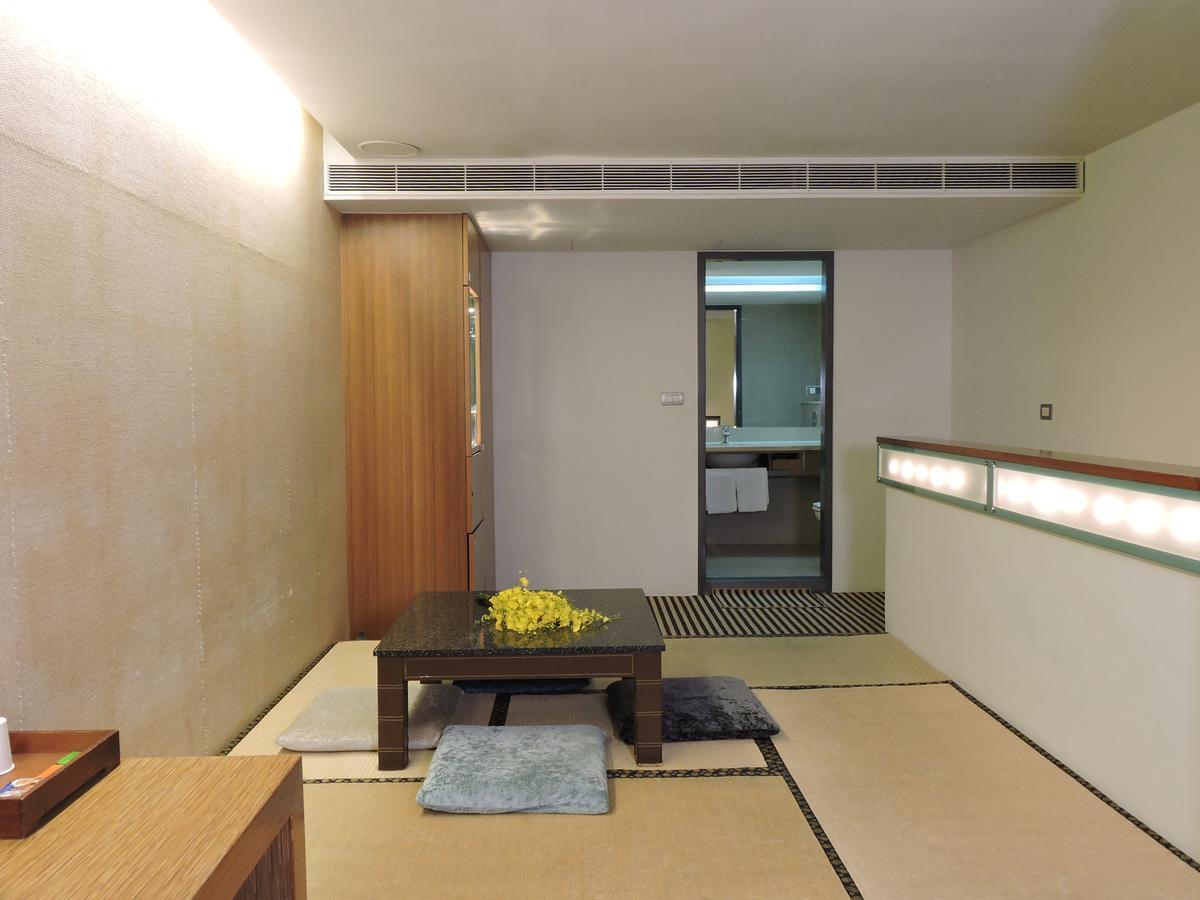 טאינאן Edinburgh Motel מראה חיצוני תמונה