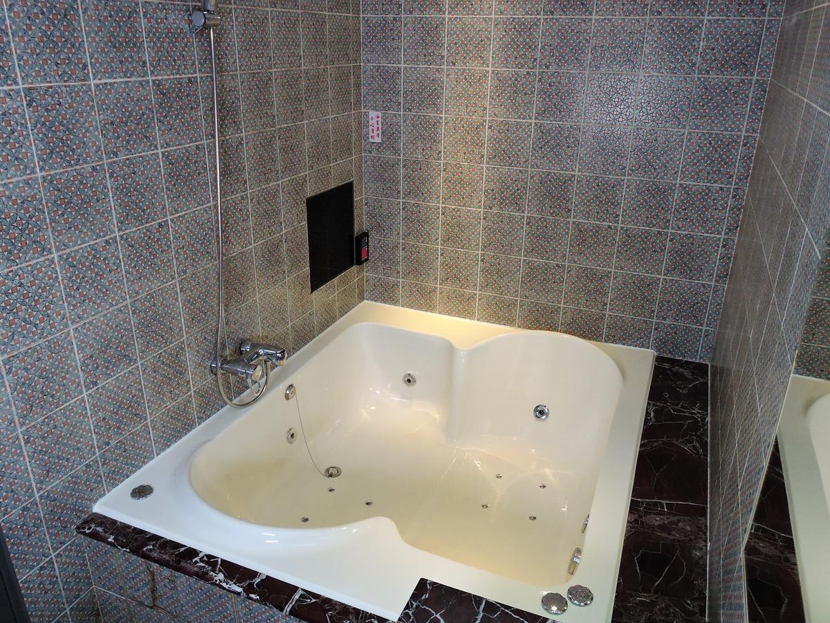 טאינאן Edinburgh Motel מראה חיצוני תמונה